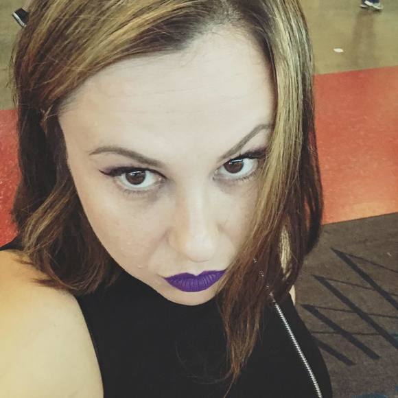 Meet your Posher, Anna - Picture 1 of 1